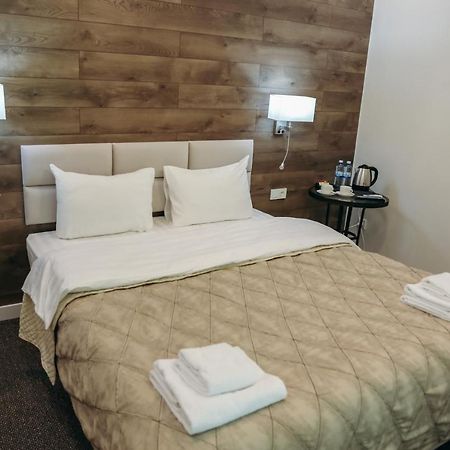7 Boutique Hotel Ust-Kamenogorsk ภายนอก รูปภาพ