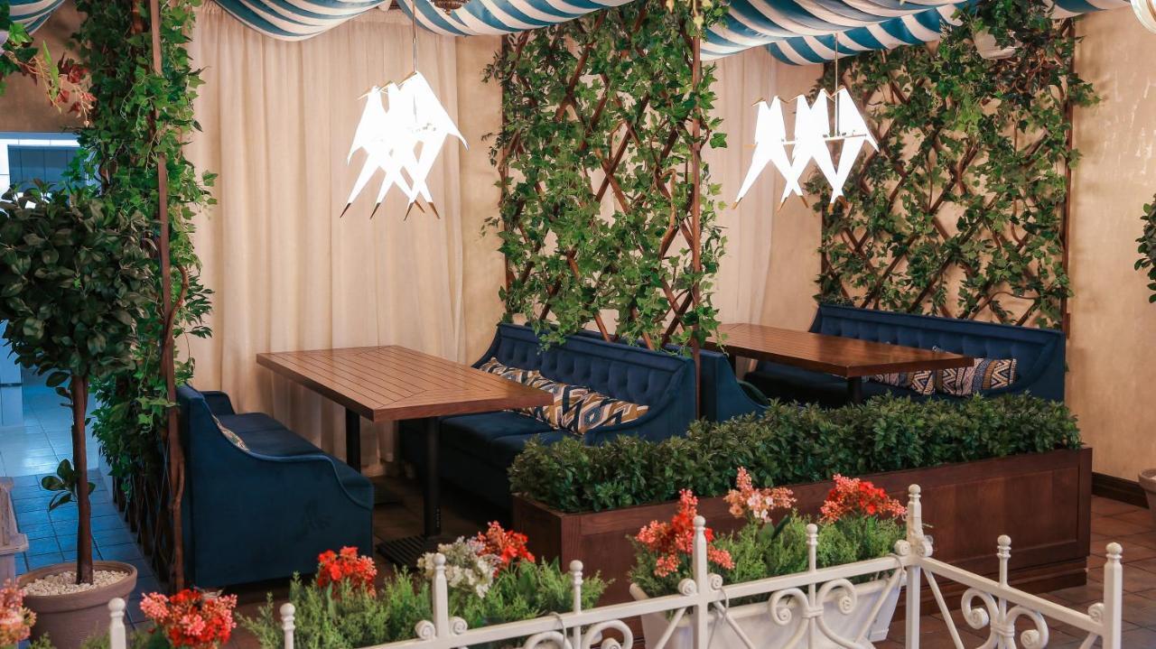 7 Boutique Hotel Ust-Kamenogorsk ภายนอก รูปภาพ