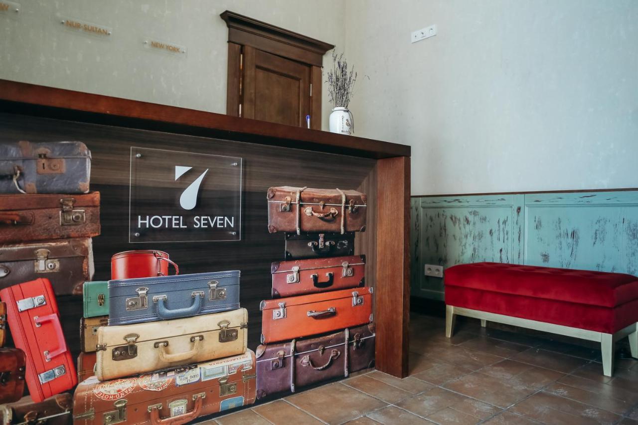 7 Boutique Hotel Ust-Kamenogorsk ภายนอก รูปภาพ